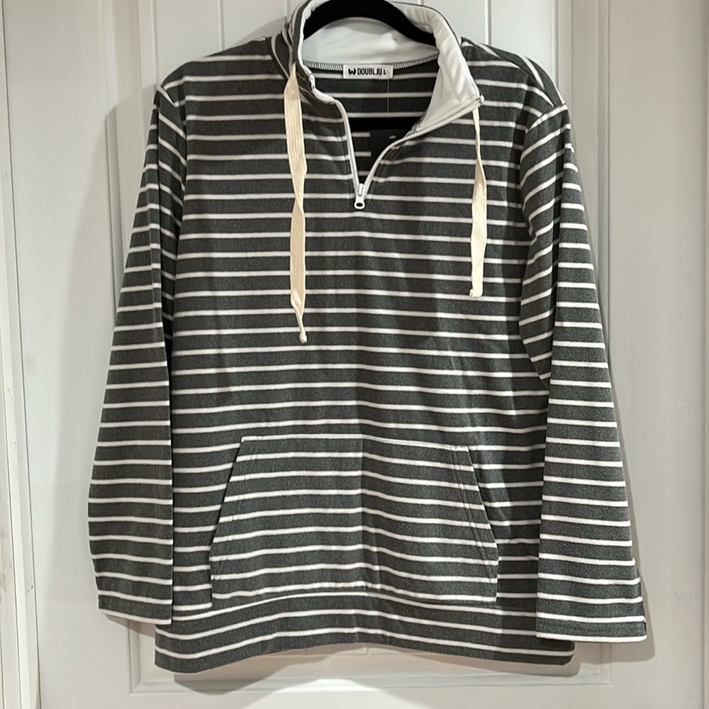 DOUBLJU Sweatshirt size Large